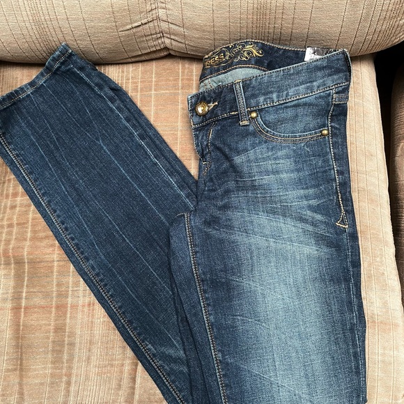 🆕 Express Zelda Straight Slim Fit Jeans - Picture 3 of 7